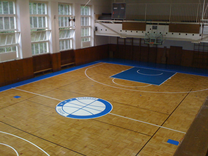 Lajnování sportovní podlahy